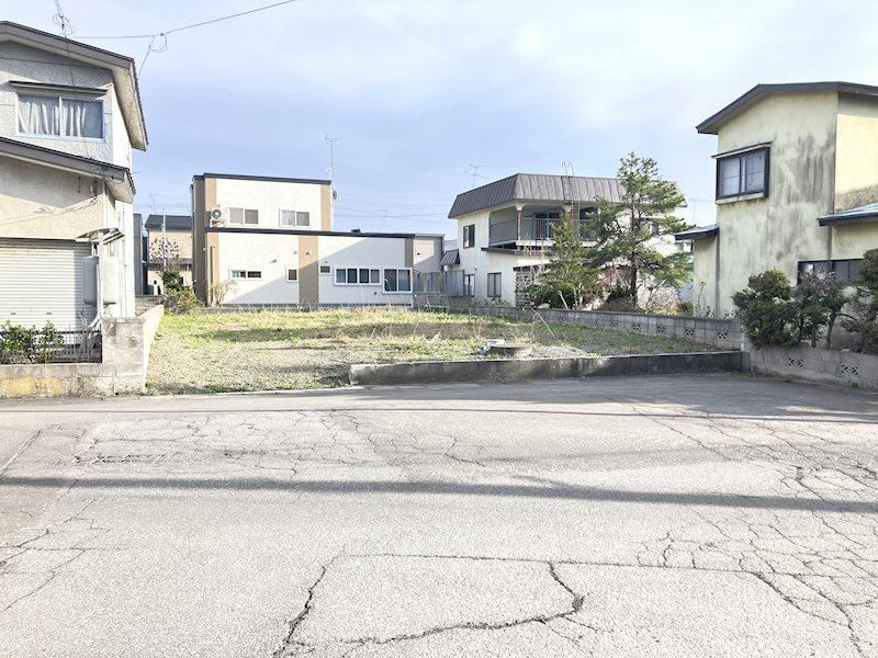 290 m² land in Aomori, Aomori - Photo 1