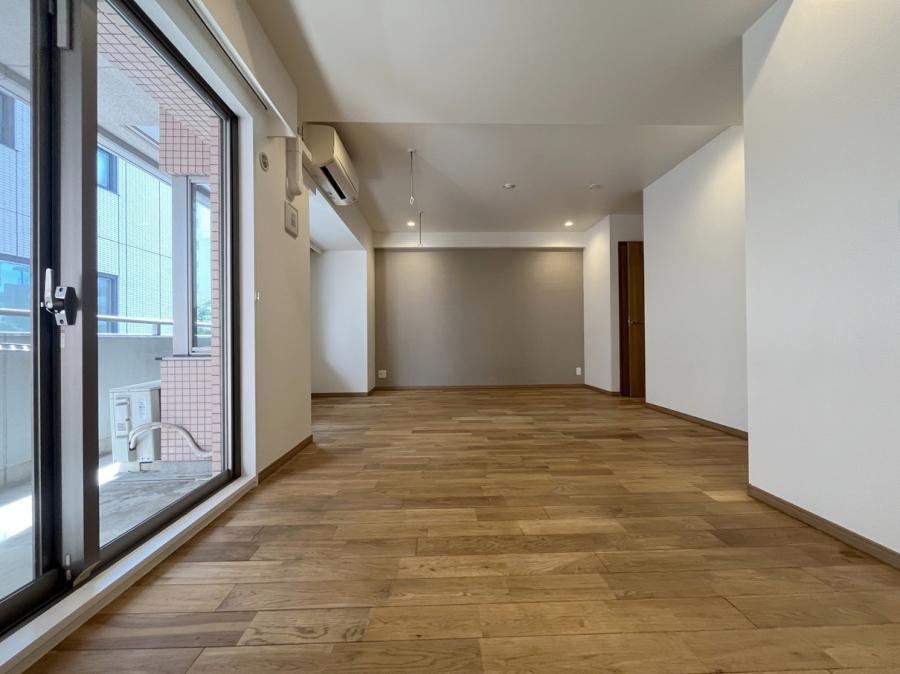 1LDK apartment in Shibuya Ward, Tokyo - Photo 1