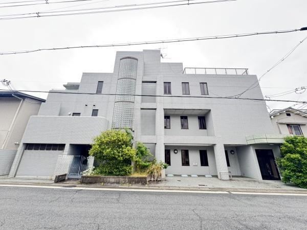 10LDK house in Yamashina Ward, Kyoto - Photo 1