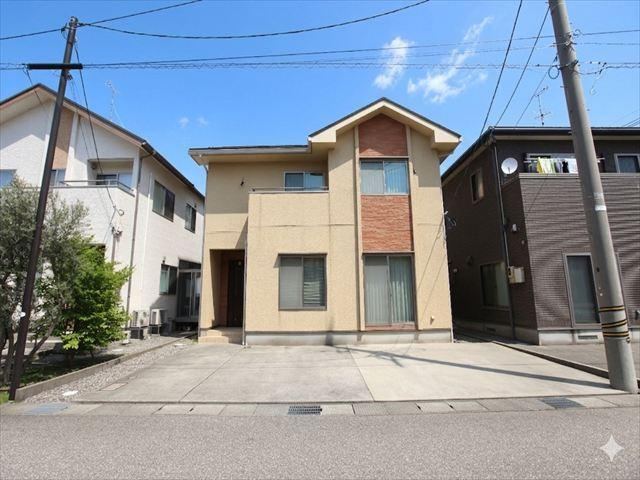 4LDK+S house in Kanazawa, Ishikawa - Photo 1