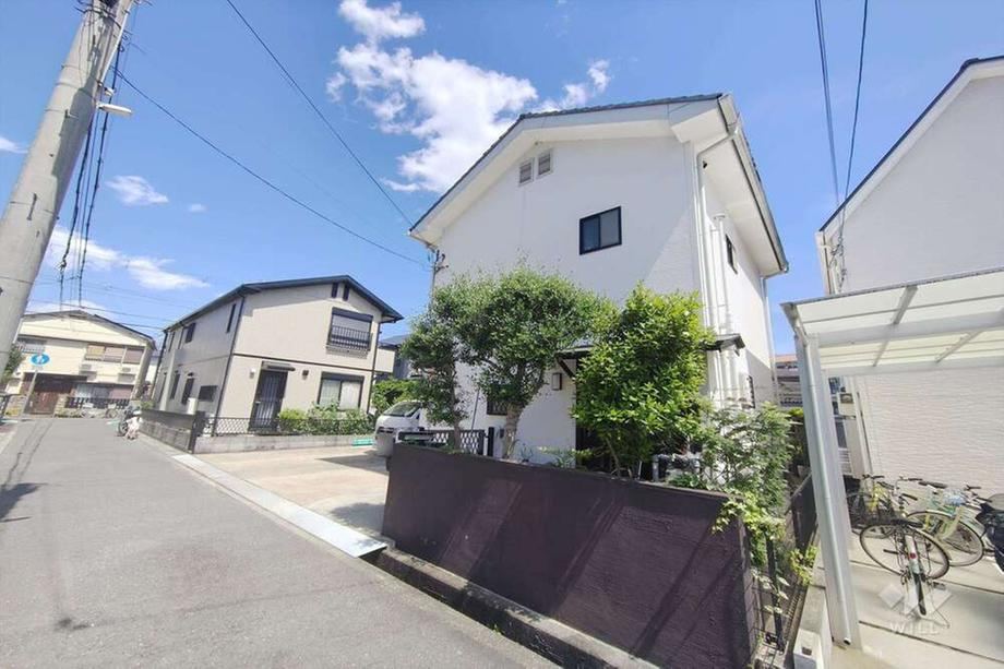 4LDK house in Itami, Hyogo - Photo 1