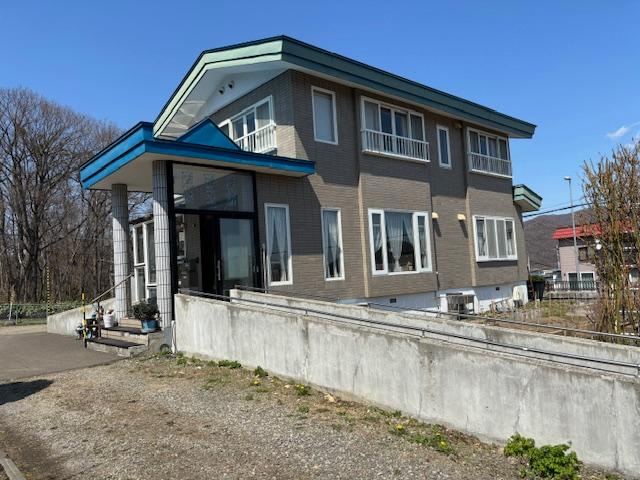 4LDK house in Minami Ward, Sapporo, Hokkaido - Photo 1