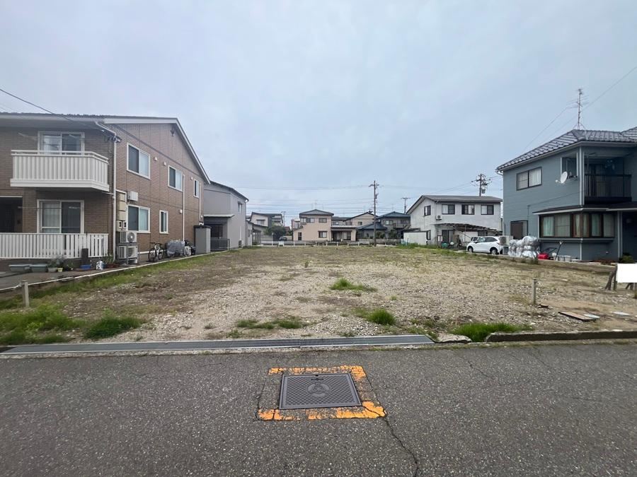 117 m² land in Kanazawa, Ishikawa - Photo 1