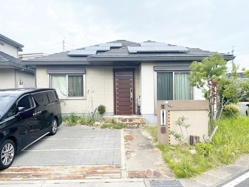 4LDK house in Yahatanishi Ward, Kitakyushu, Fukuoka - Photo 1