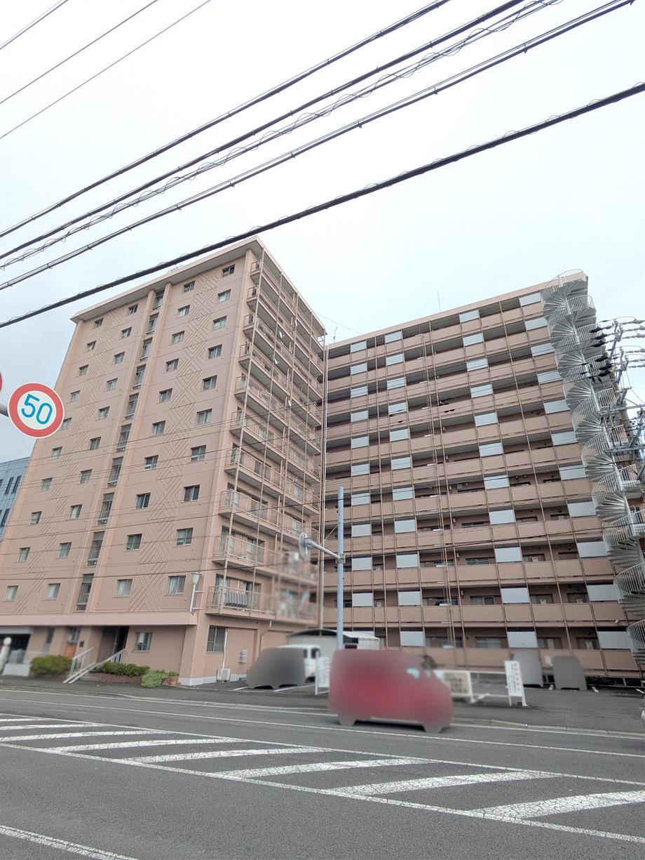 4LDK apartment in Suruga Ward, Shizuoka - Photo 1