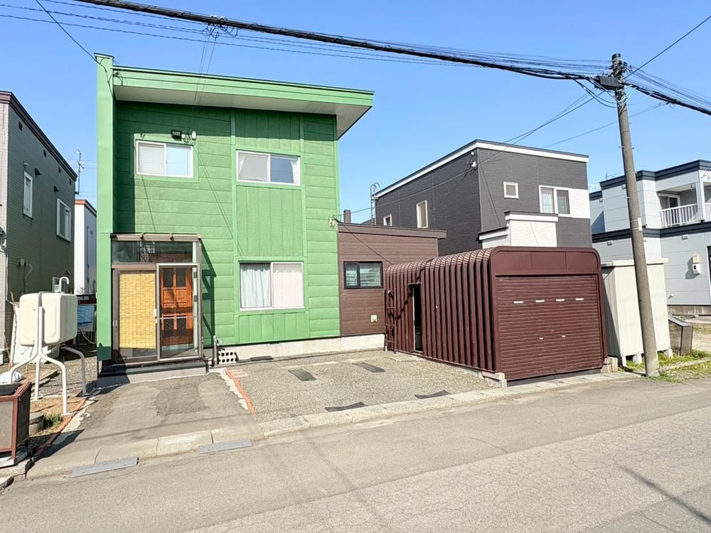 4LDK house in Ishikari, Hokkaido - Photo 1