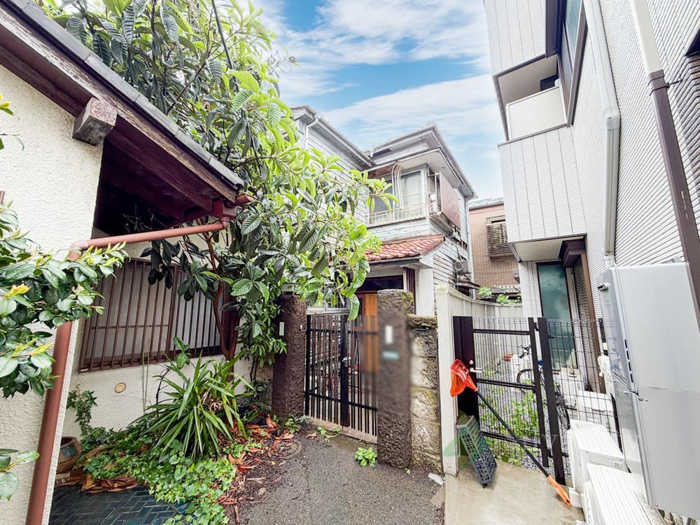 129 m² land in Meguro Ward, Tokyo - Photo 1