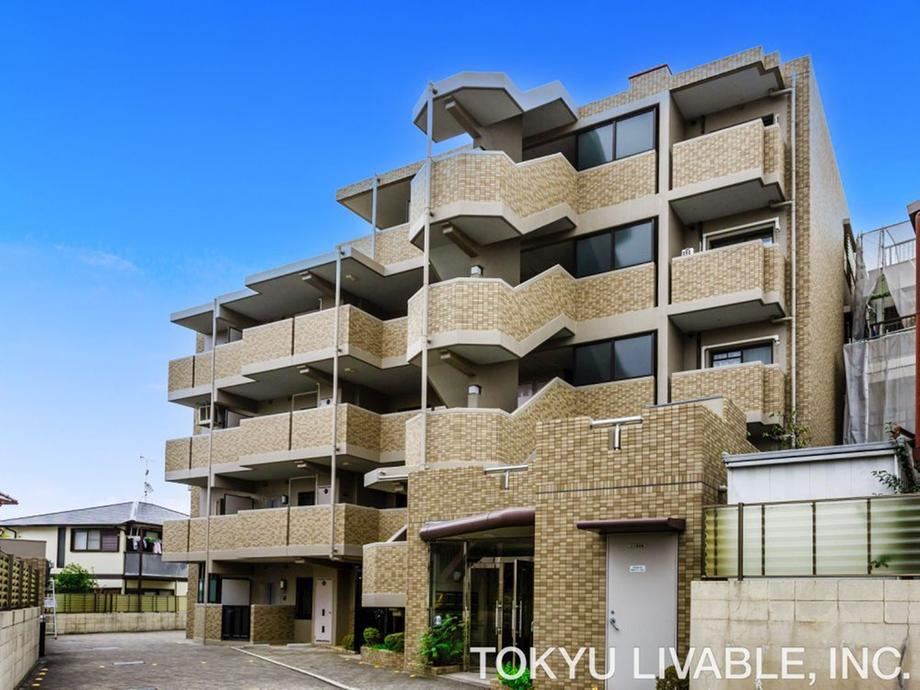 3LDK apartment in Takarazuka, Hyogo - Photo 1