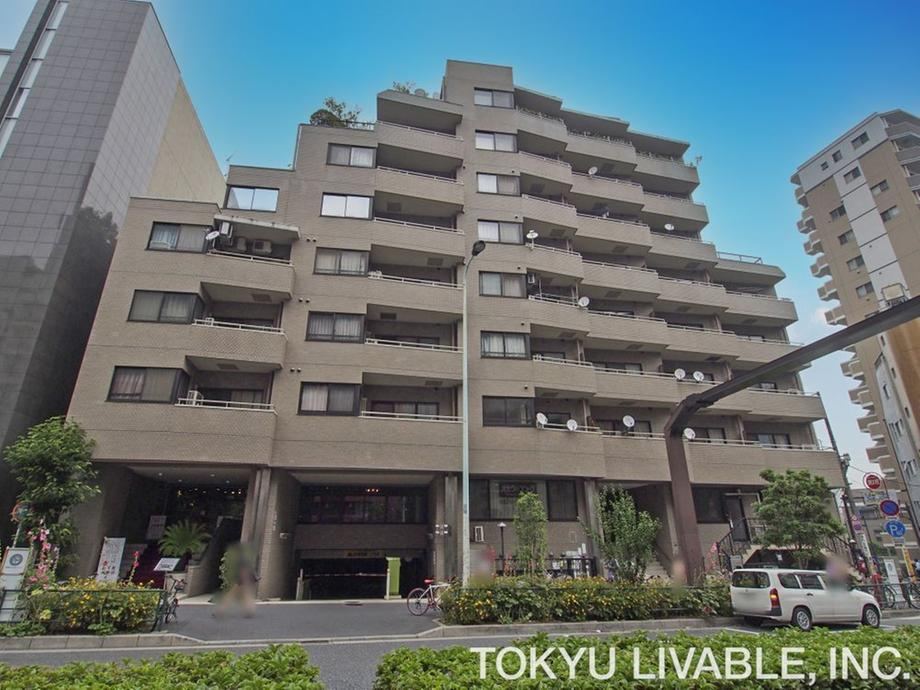 1DK apartment in Shinjuku Ward, Tokyo - Photo 1