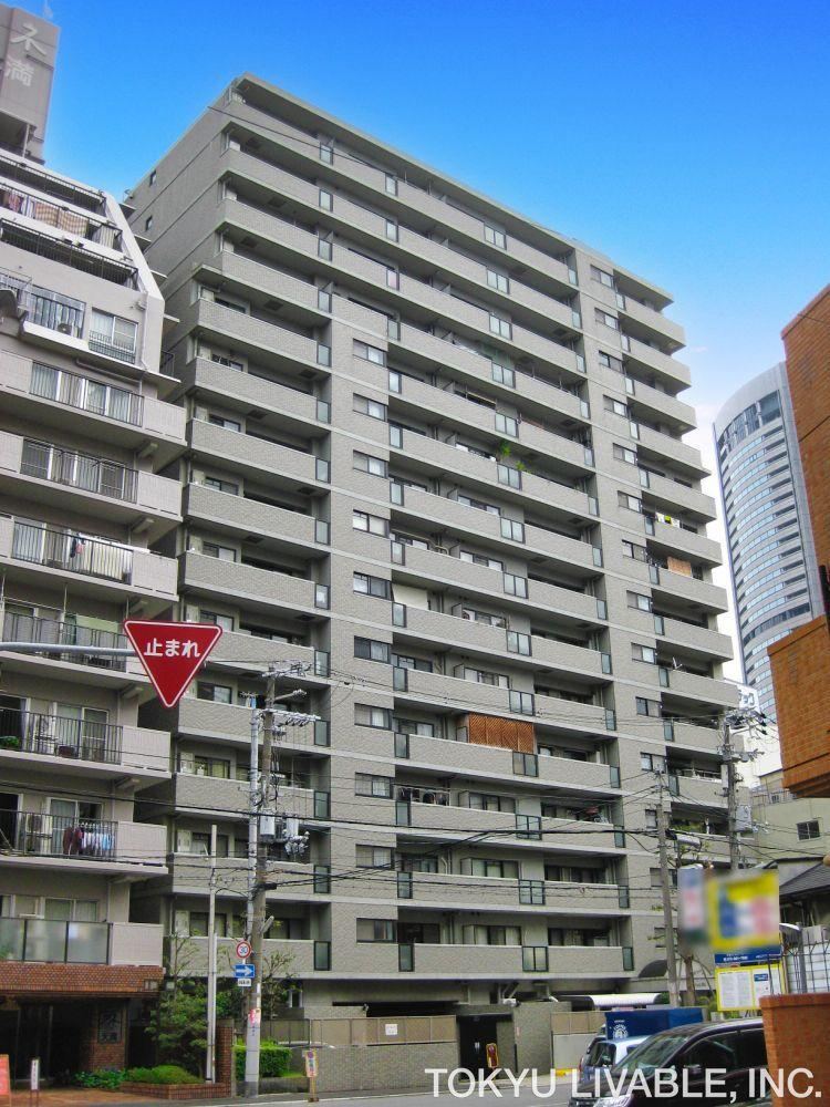 3LDK apartment in Kita Ward, Osaka - Photo 1