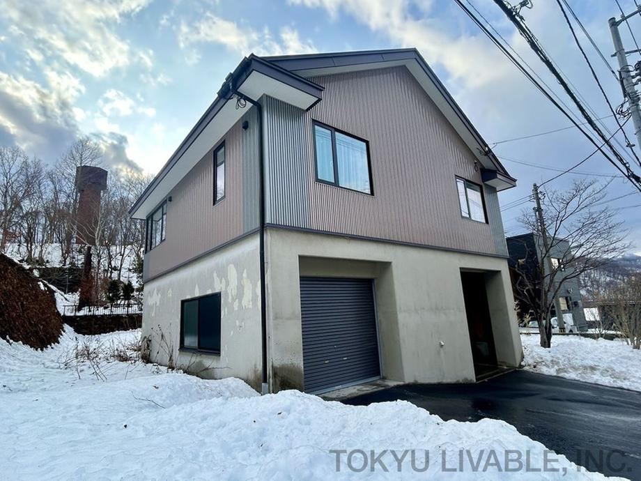 4LDK house in Chuo Ward, Sapporo, Hokkaido - Photo 1