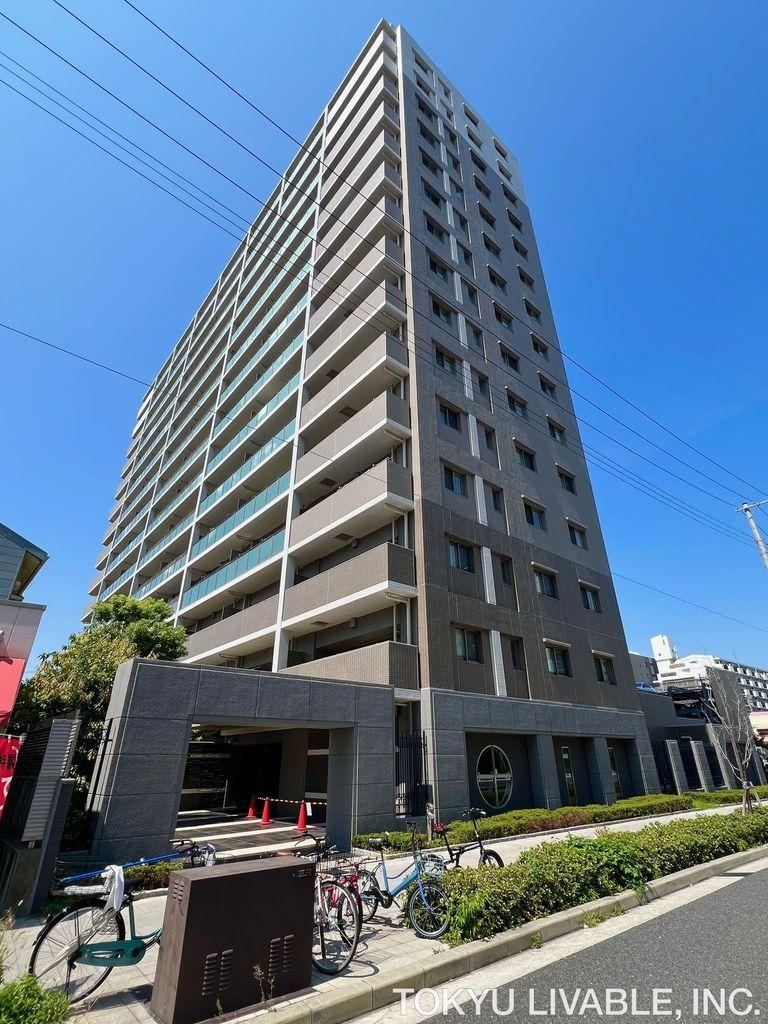3LDK apartment in Yodogawa Ward, Osaka - Photo 1