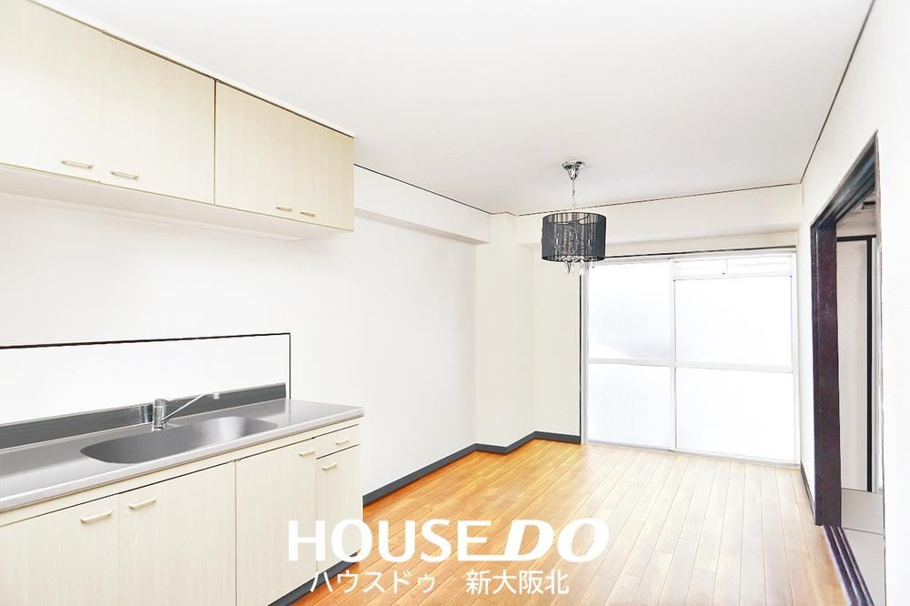 2DK apartment in Yodogawa Ward, Osaka - Photo 1