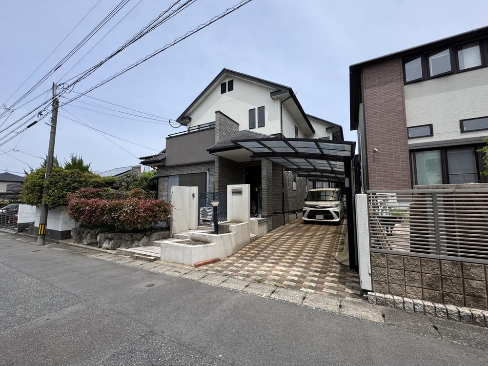 6LDK house in Nishi Ward, Fukuoka - Photo 1