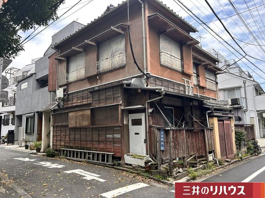 99 m² land in Shinjuku Ward, Tokyo - Photo 1