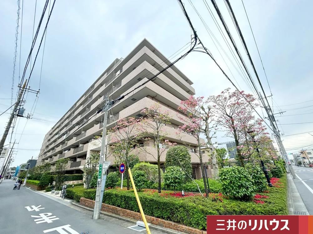 2LDK+S apartment in Kawaguchi, Saitama - Photo 1