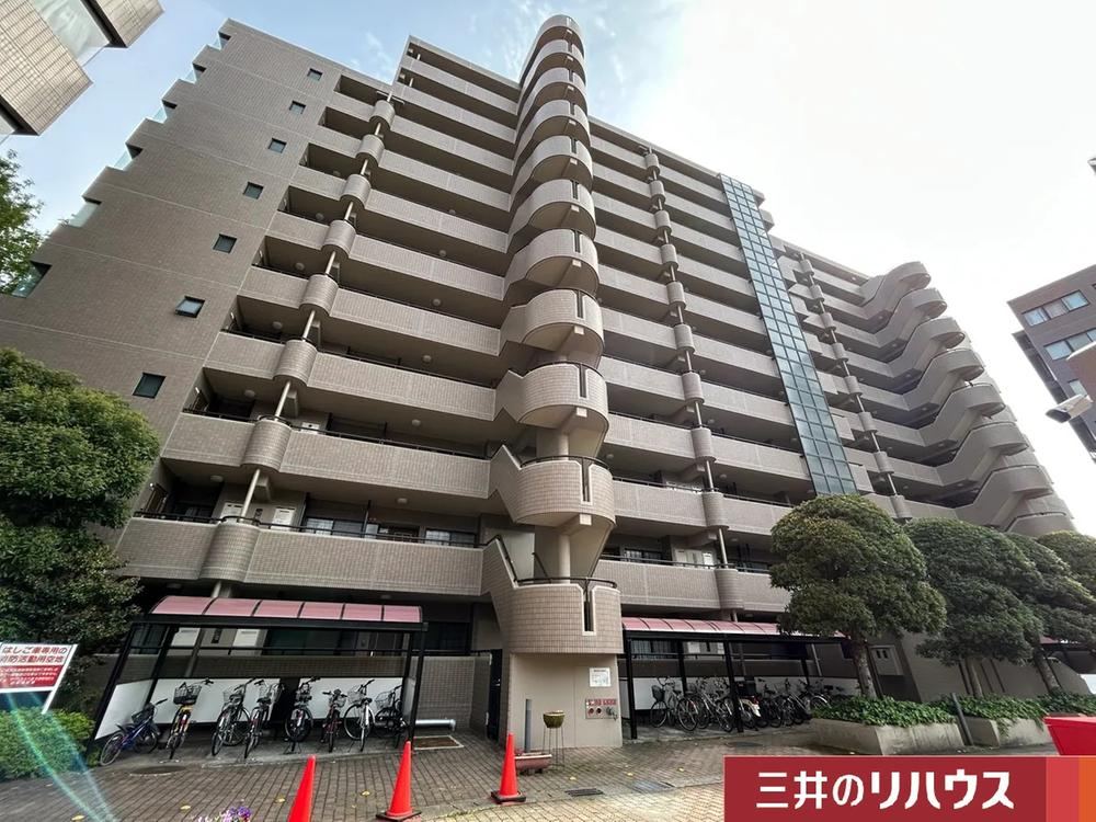 3LDK apartment in Showa Ward, Nagoya, Aichi - Photo 1