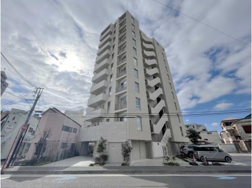 2LDK apartment in Fujisawa, Kanagawa - Photo 1