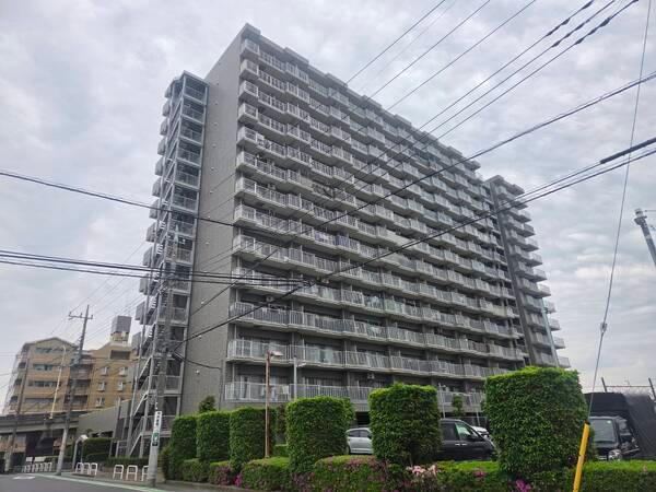 4LDK apartment in Fukaya, Saitama - Photo 1