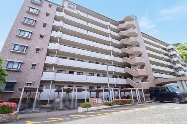 4LDK apartment in Aoi Ward, Shizuoka - Photo 1
