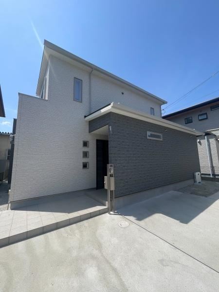 5LDK house in Koryo, Kitakatsuragi District, Nara - Photo 1