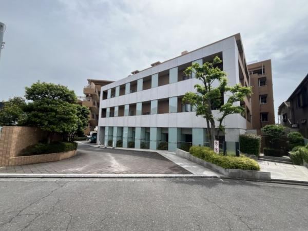 3LDK apartment in Funabashi, Chiba - Photo 1