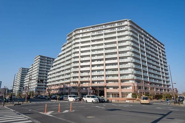 4LDK apartment in Midori Ward, Saitama - Photo 1