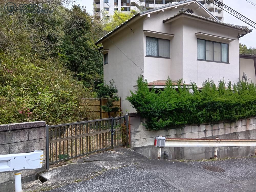 4LDK house in Higashi Ward, Hiroshima - Photo 1