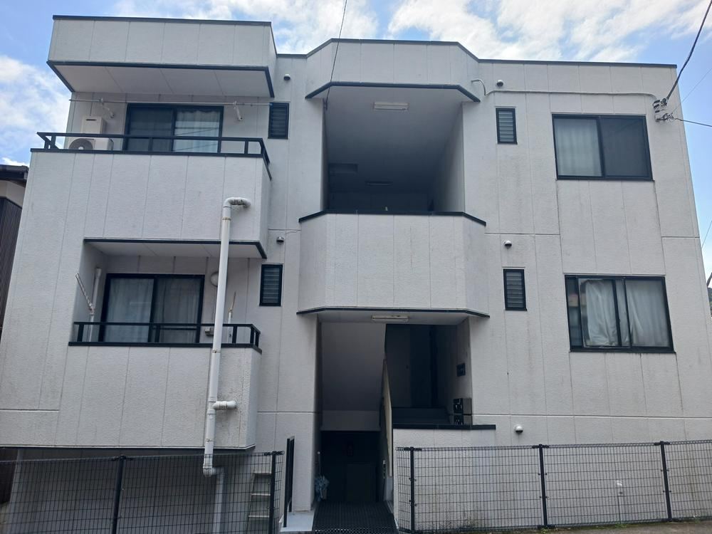 10LLDDKK house in Atami, Shizuoka - Photo 1