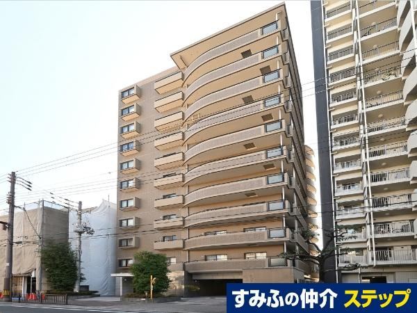 2LDK+S apartment in Nishi Ward, Osaka - Photo 1
