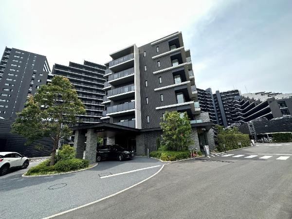 3LDK+S apartment in Yachiyo, Chiba - Photo 1