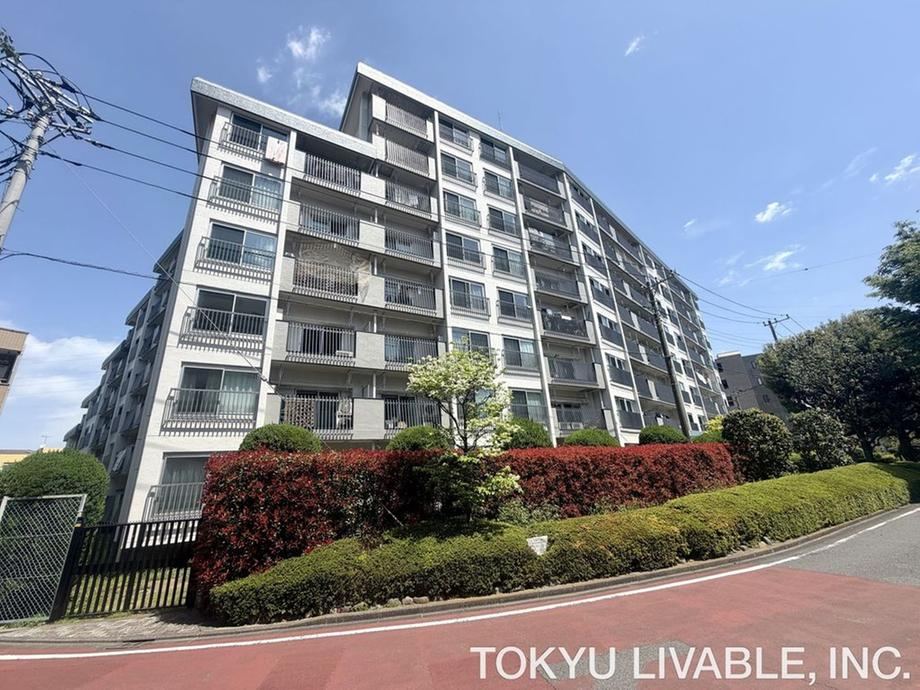 3DK apartment in Komae, Tokyo - Photo 1