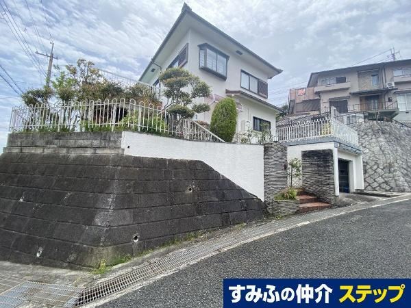 4LDK house in Ikoma, Nara - Photo 1