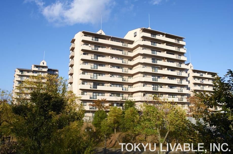 4LDK apartment in Sanda, Hyogo - Photo 1