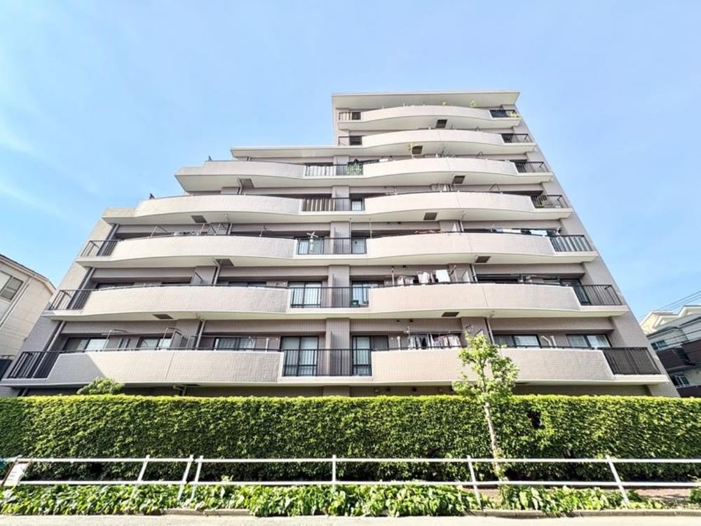 3LDK apartment in Itabashi Ward, Tokyo - Photo 1