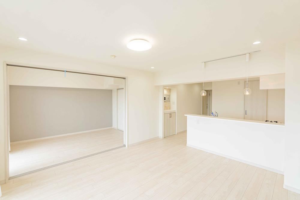 4LDK apartment in Konan Ward, Yokohama, Kanagawa - Photo 1