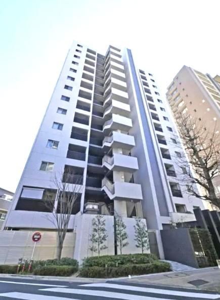 2LDK apartment in Setagaya Ward, Tokyo - Photo 1