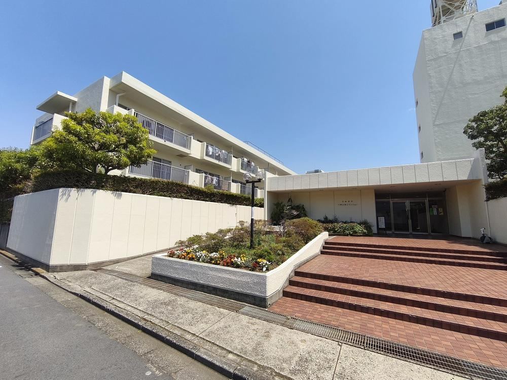 2LDK+S apartment in Ota Ward, Tokyo - Photo 1