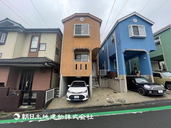 4LDK house in Konan Ward, Yokohama, Kanagawa - Photo 1