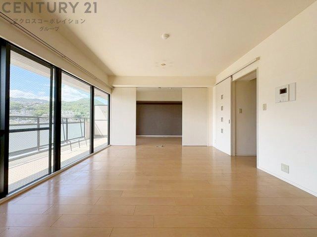 3LDK apartment in Nishinomiya, Hyogo - Photo 1