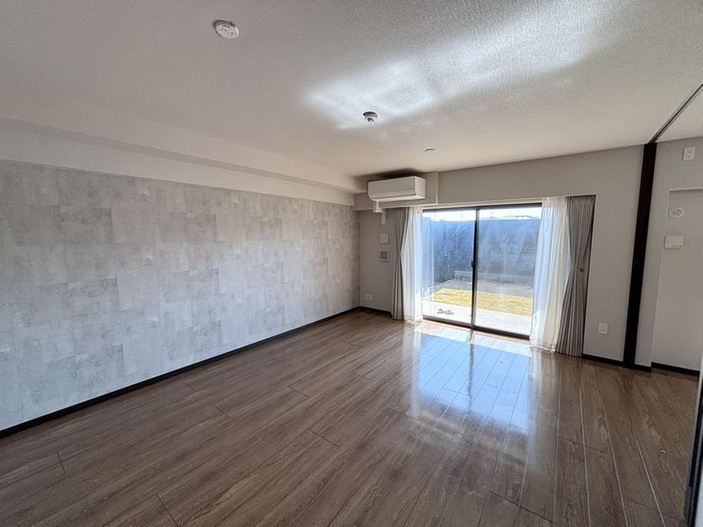 3LDK apartment in Hino, Tokyo - Photo 1