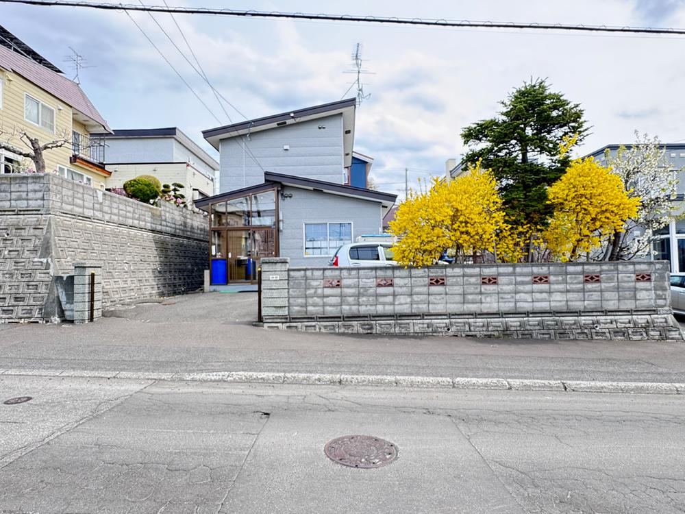 237 m² land in Toyohira Ward, Sapporo, Hokkaido - Photo 1