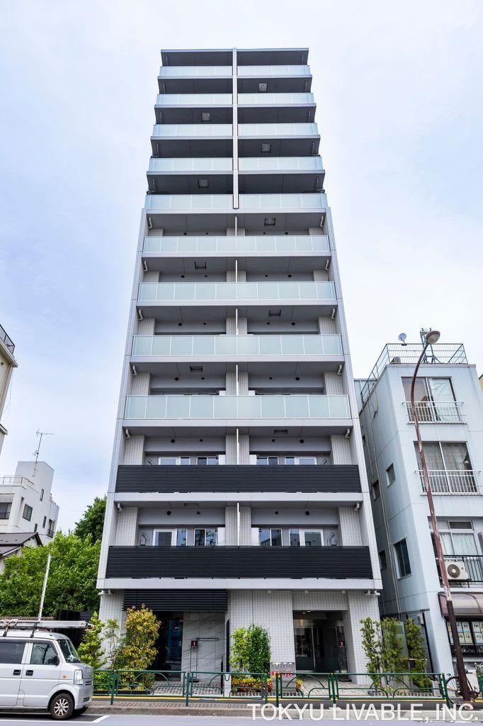 1LDK apartment in Shinjuku Ward, Tokyo - Photo 1