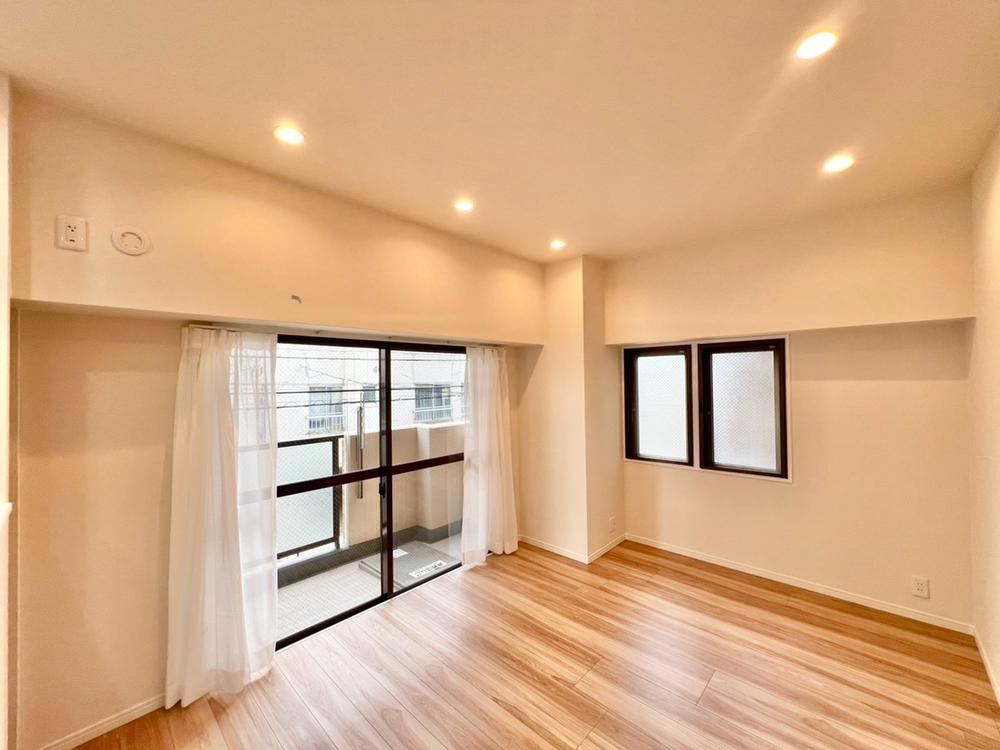 1LDK+S apartment in Sumida Ward, Tokyo - Photo 1