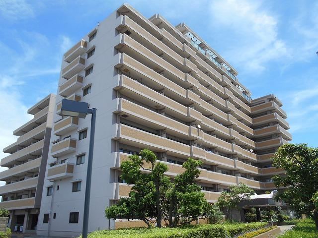 3LDK apartment in Akashi, Hyogo - Photo 1