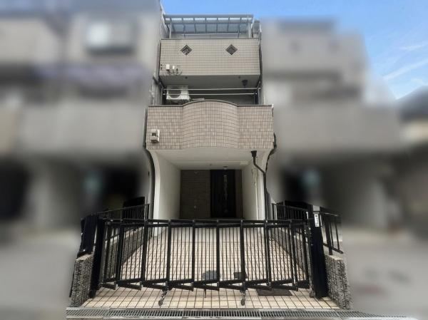 4LDK+S house in Abeno Ward, Osaka - Photo 1