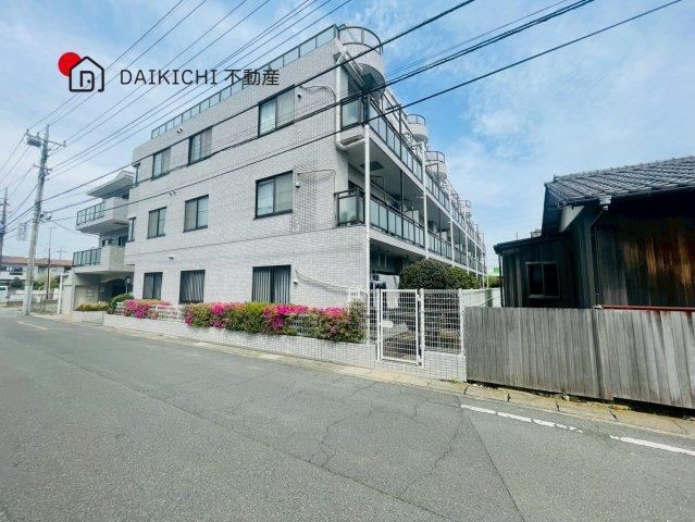 3LDK apartment in Konosu, Saitama - Photo 1