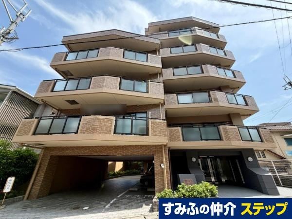 3LDK apartment in Fushimi Ward, Kyoto - Photo 1