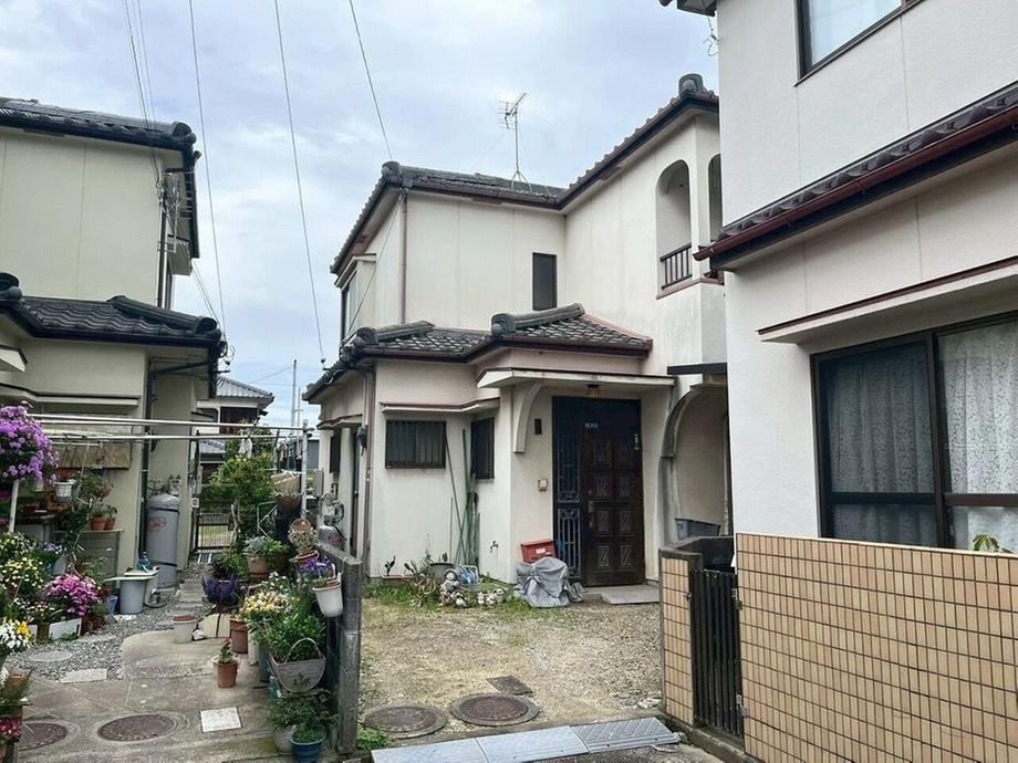 5DK house in Matsuyama, Ehime - Photo 1