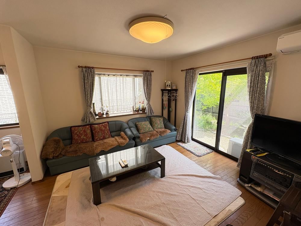 4LDK+S house in Kita Ward, Kobe, Hyogo - Photo 1
